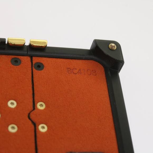 LOUIS VUITTON Transformed Monogram Cat Eye Trunk iPhone Case M63891 Auth 66181 - Picture 11 of 16